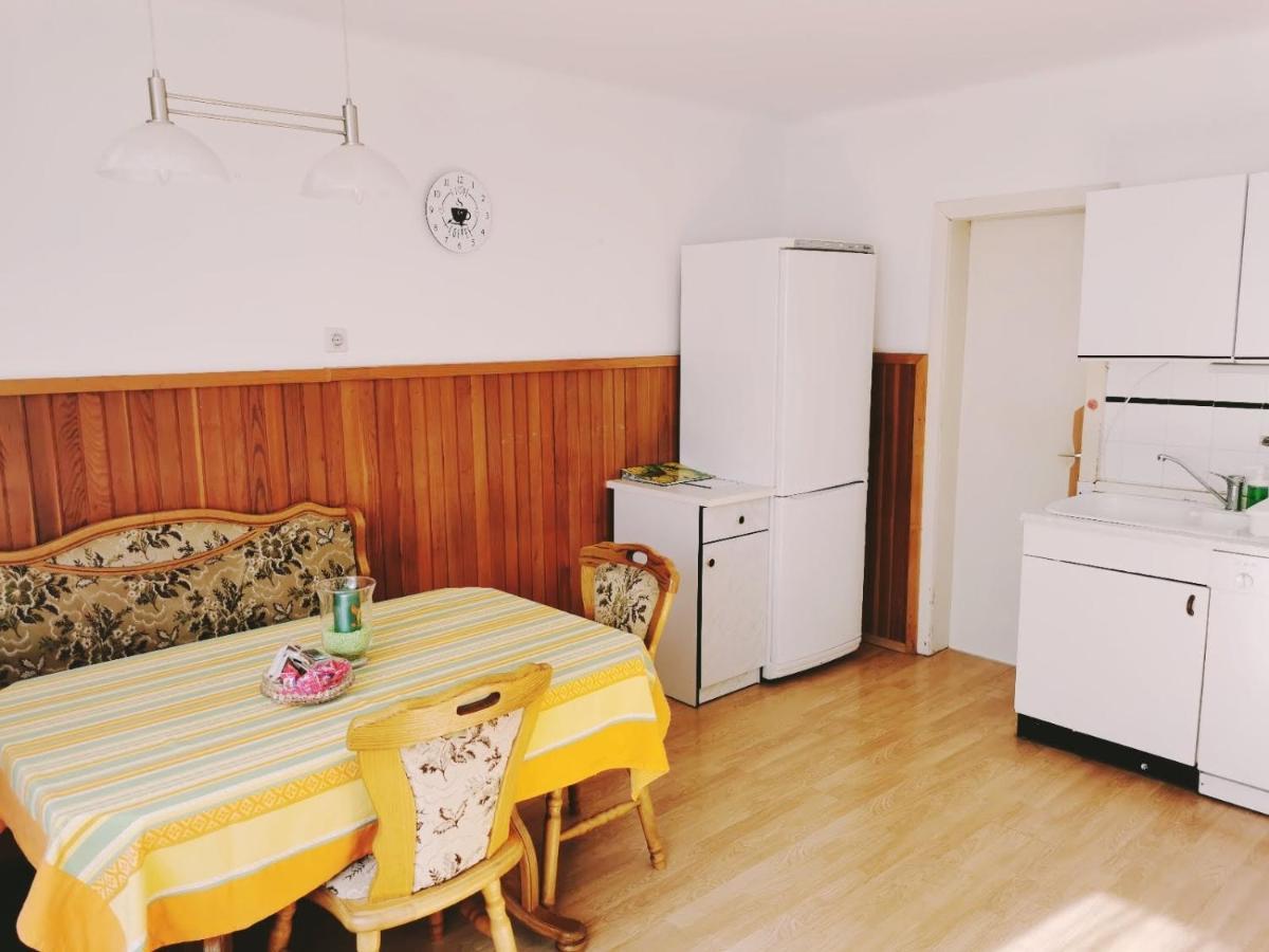 Apartma Rekar - A House, Where You Can Relax In The Embrace Of Nature ゴレンスカ地方 エクステリア 写真